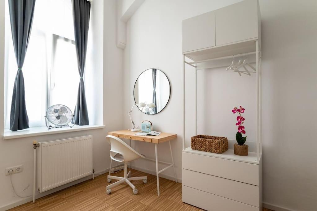 Pristine 1Br Steps From City By Hm Viena Exterior foto
